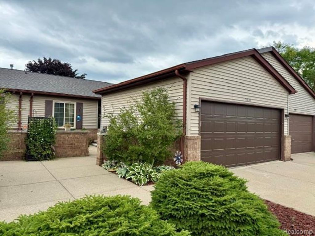 5041 Sandalwood Drive, Grand Blanc