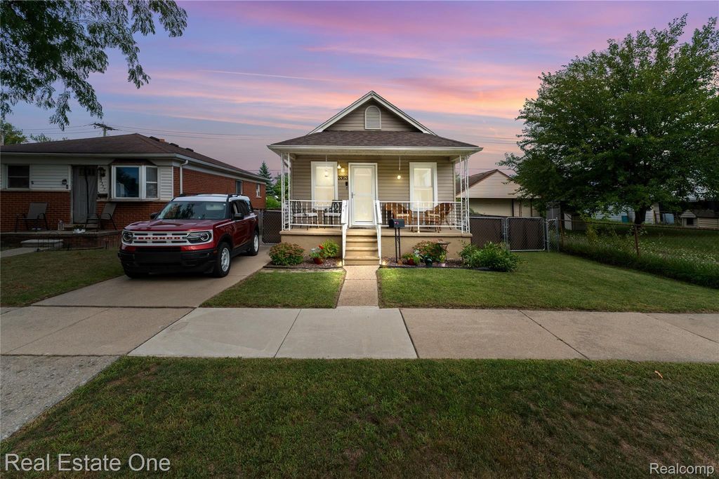 3363 16th Street, Wyandotte city