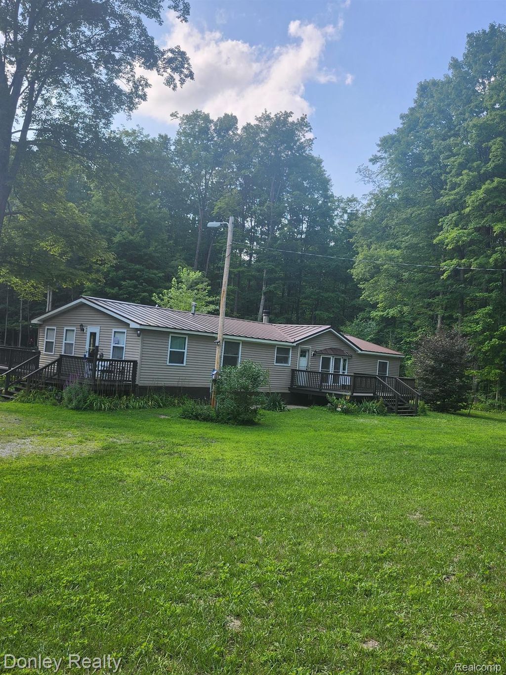 7795 County Road 571 Ne, Coldsprings township