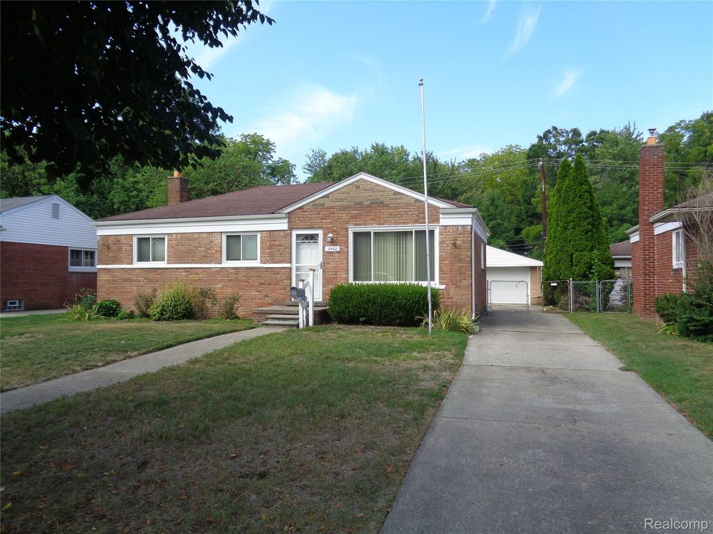 2460 Longmeadow Drive, Trenton city