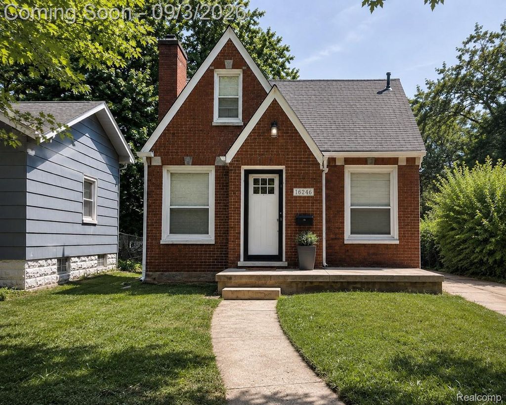 16246 Strathmoor Street, Detroit city