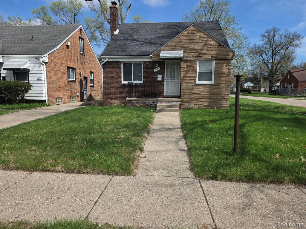 19400 Saint Marys Street, Detroit city