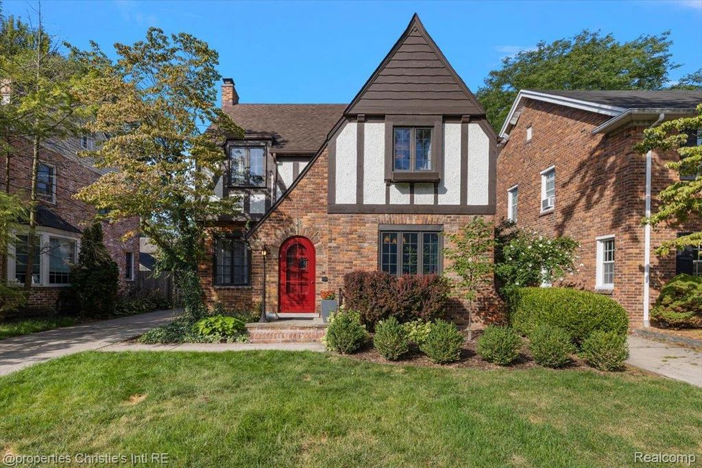 271 Mcmillan Road, Grosse Pointe Farms city