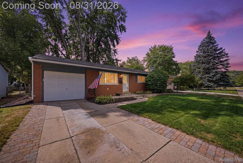 41231 Memphis Drive, Sterling Heights city