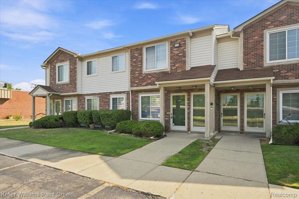 31842 Kelly Road 3, Roseville