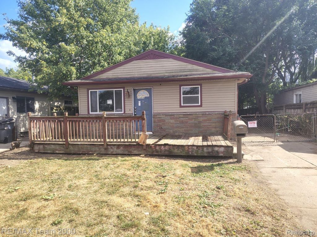 20458 Abrahm Street, Clinton charter township