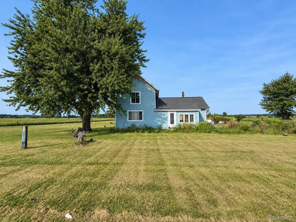 10500 S Waldron Road, Wright township