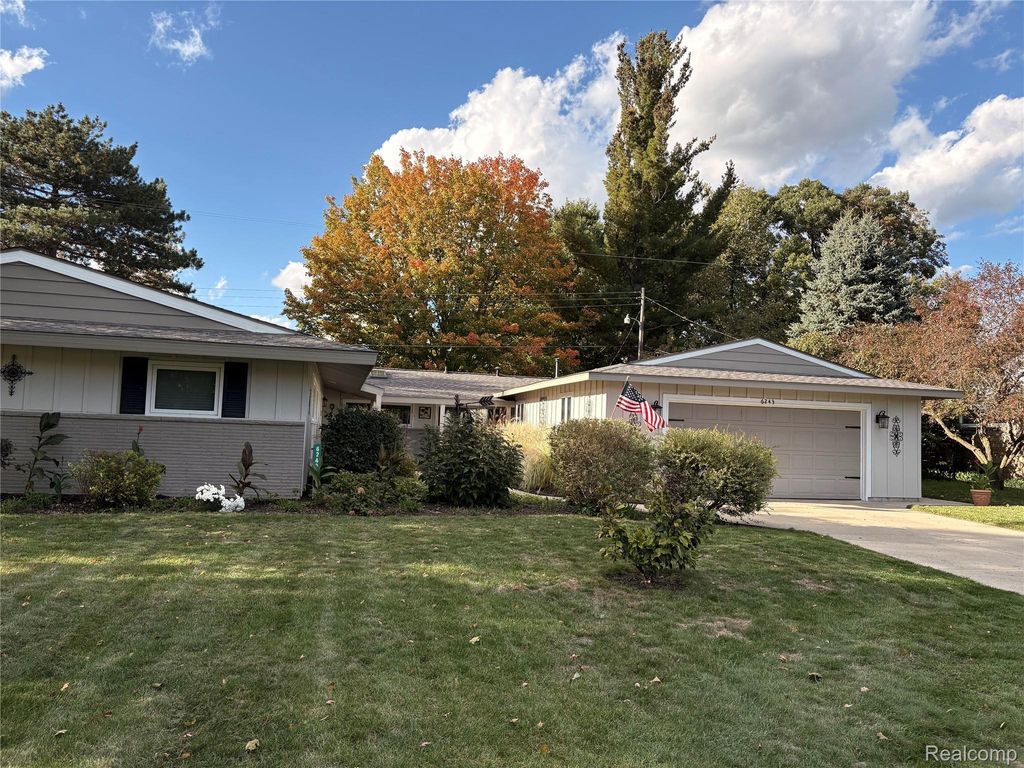 6243 Westview Drive, Grand Blanc