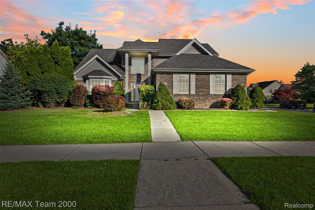 30003 Huron Meadows Drive, Rockwood city