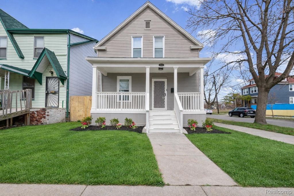 8103 E Canfield Street, Detroit city
