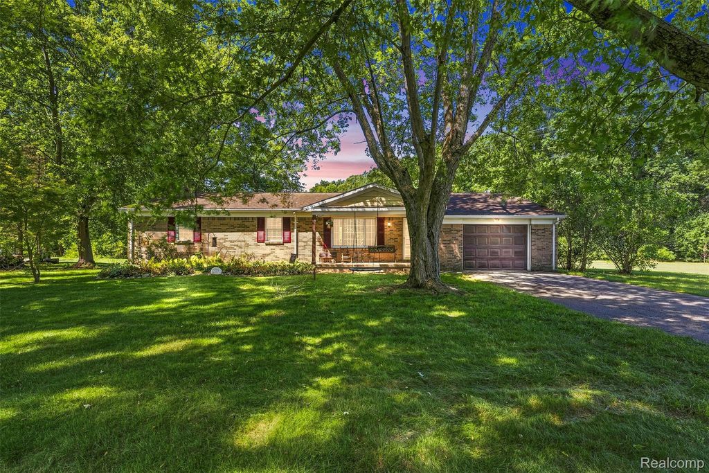 12465 Tuscola Road, Vienna charter township