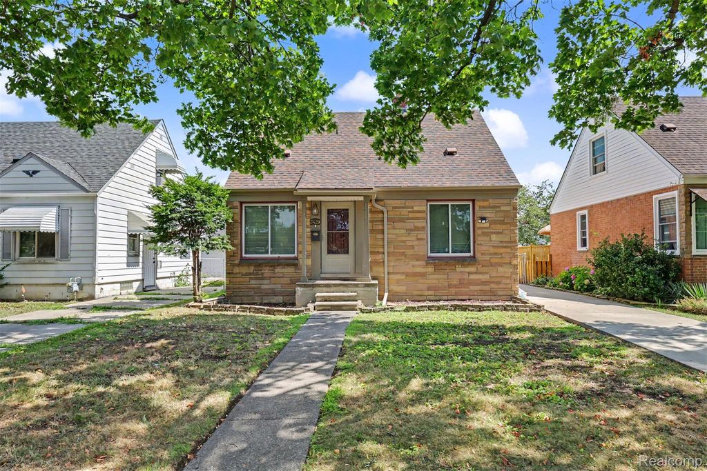 3429 Croissant Street, Dearborn city