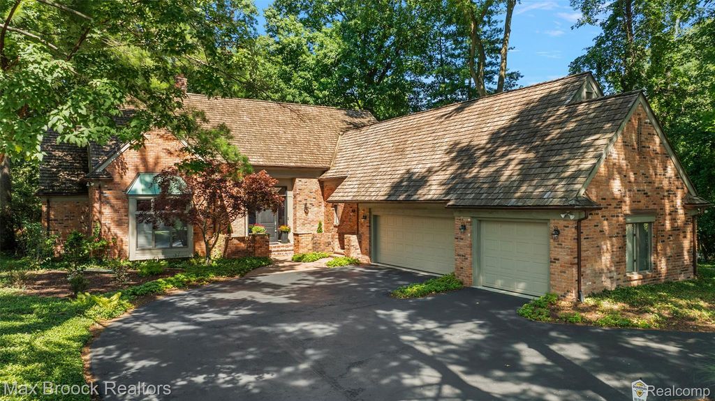 3546 Bloomfield Club Drive, Bloomfield Hills