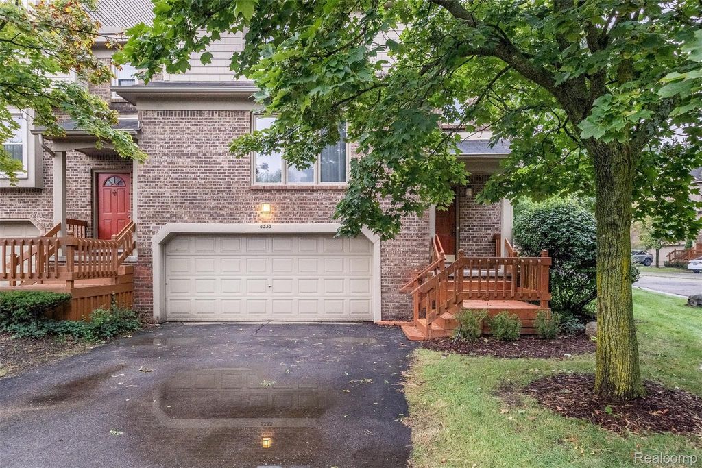6333 Aspen Ridge Boulevard, West Bloomfield charter township