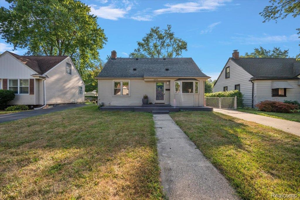 28494 Everett Street, Southfield