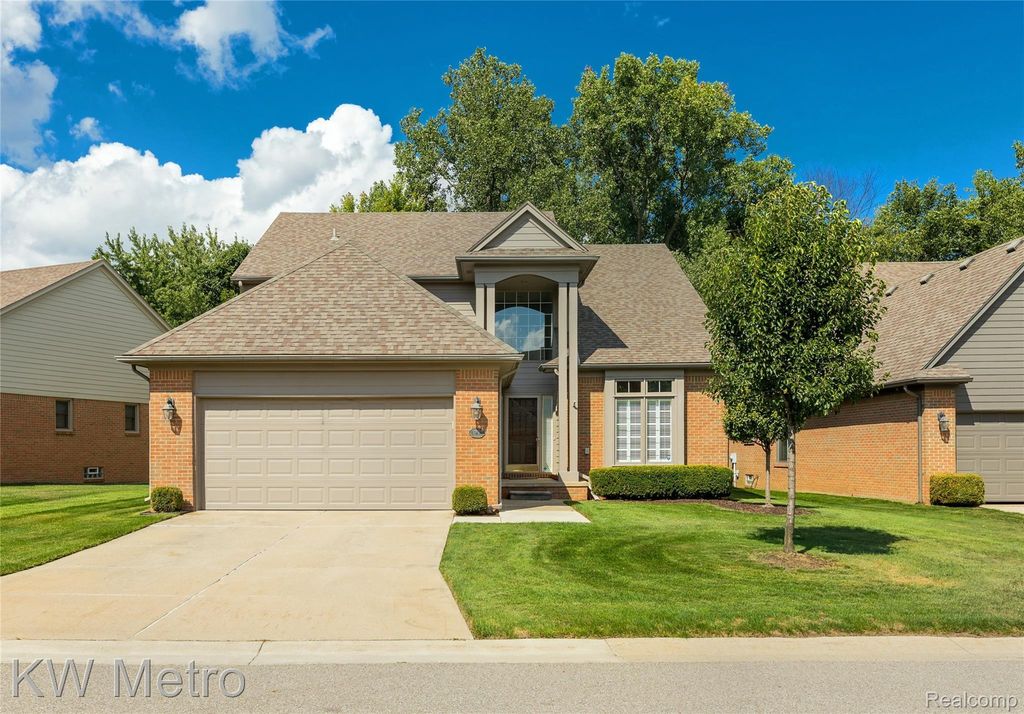 43670 Perignon Drive, Sterling Heights