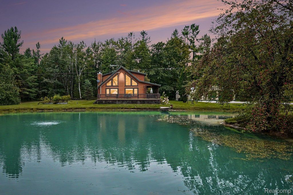 196 Ray Road, Mio