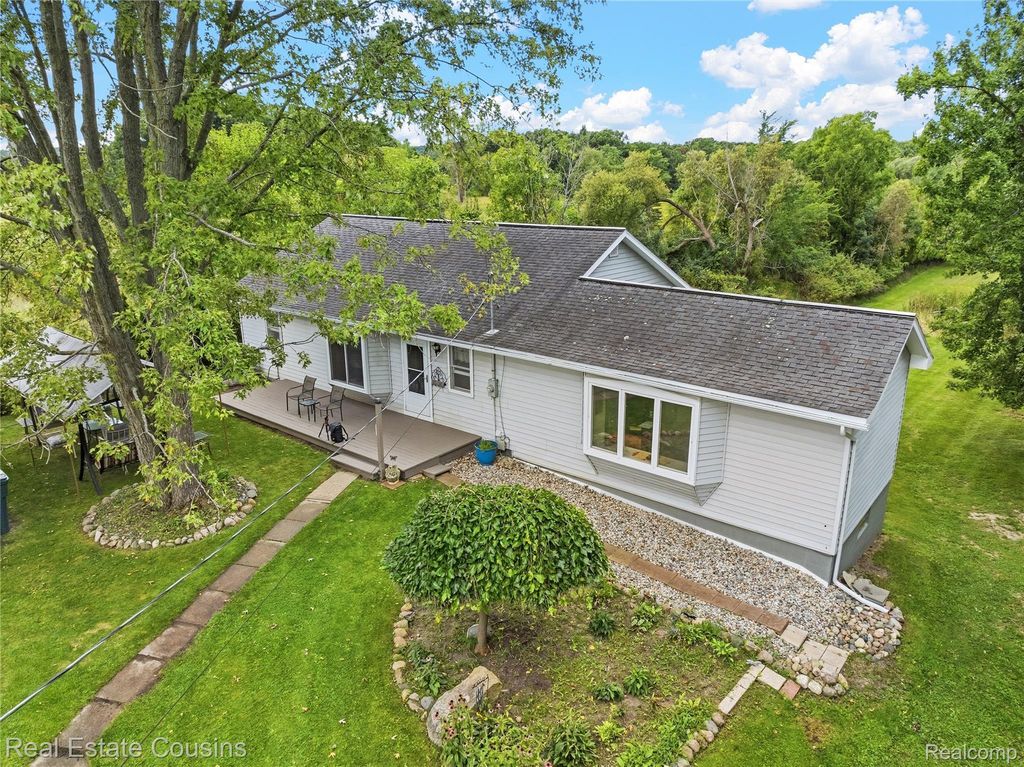 17300 Hickory Ridge Road, Rose township