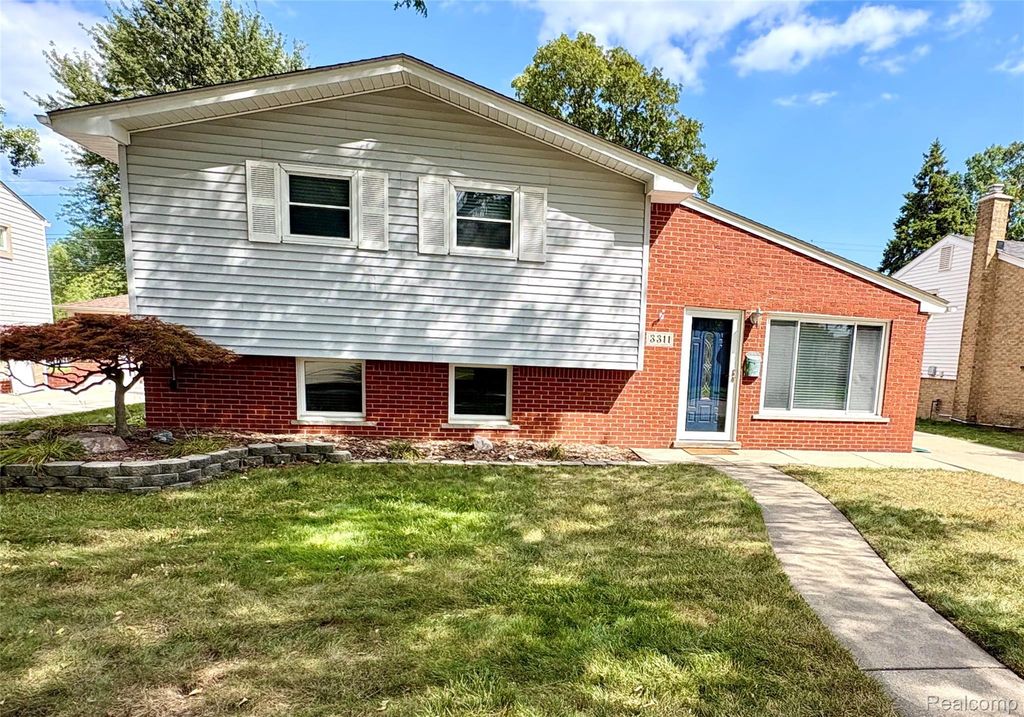3311 Blaine Street, Trenton