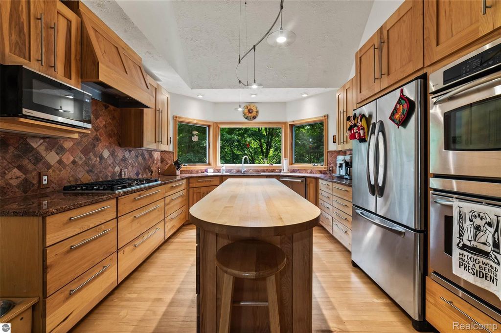 10552 Craig Road, Traverse City