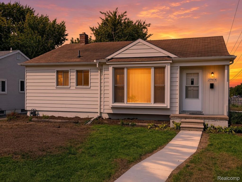 29414 Florence Street, Garden City