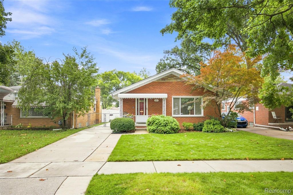 3921 Harding Street, Dearborn Heights