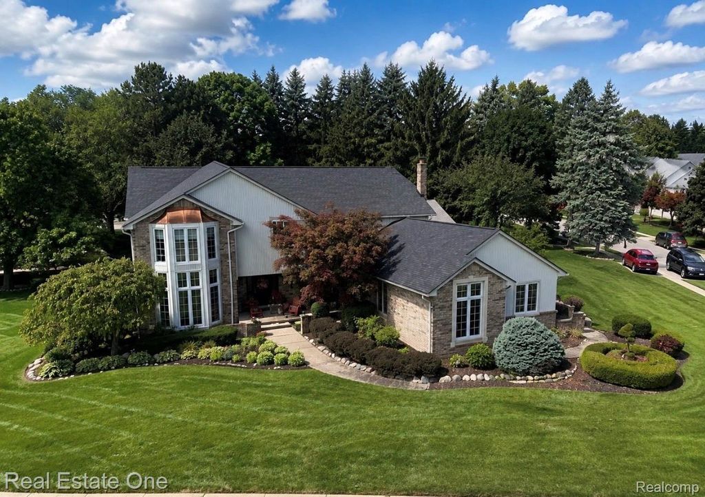 54737 Sherwood Lane, Shelby charter township