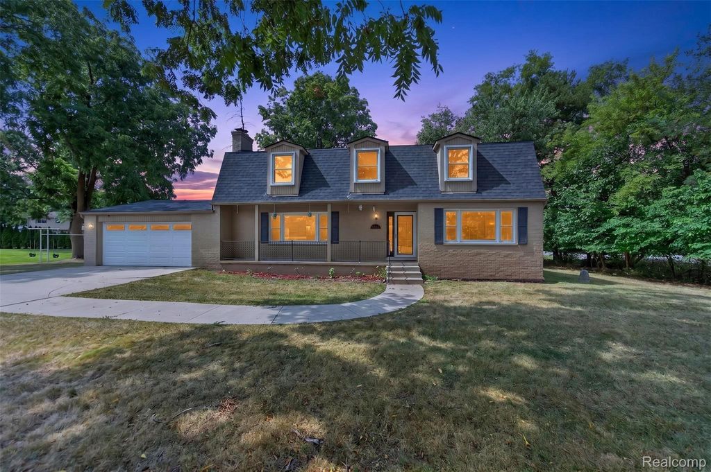 2499 Horseshoe Drive, West Bloomfield charter township