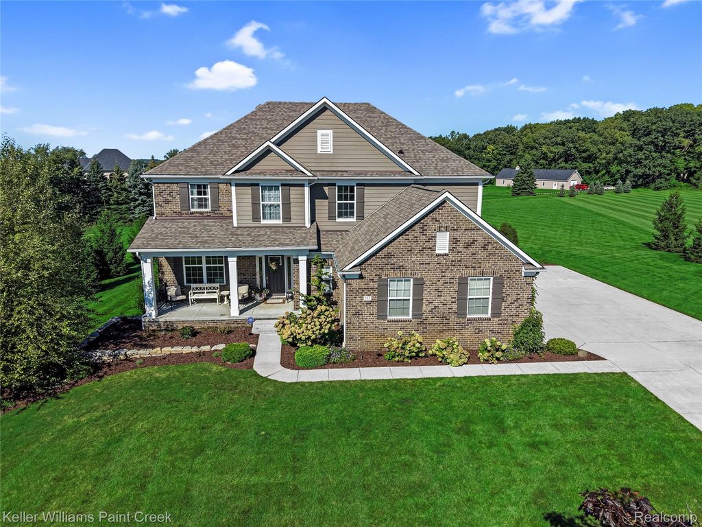 137 Crestview Drive, Rochester