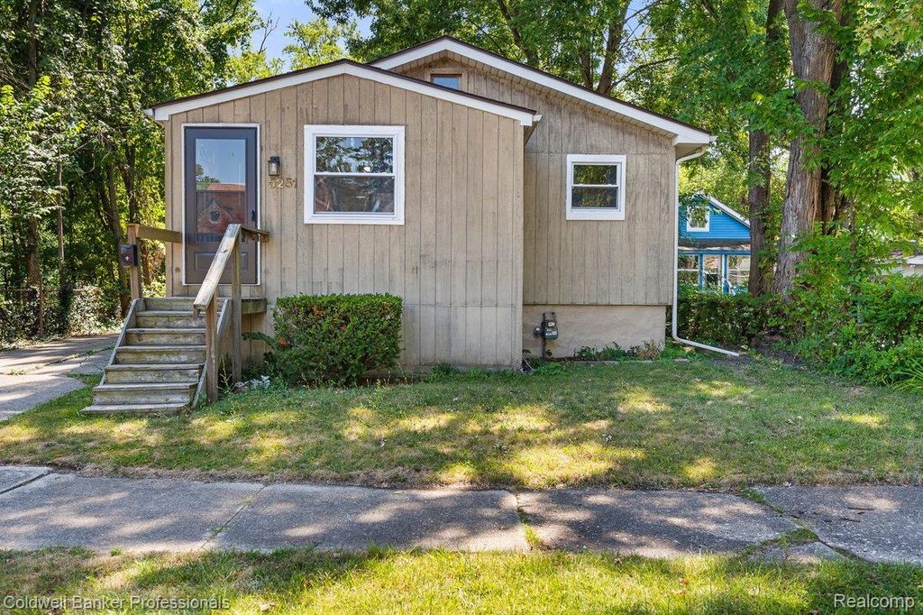 5251 Gateshead Street, Detroit city
