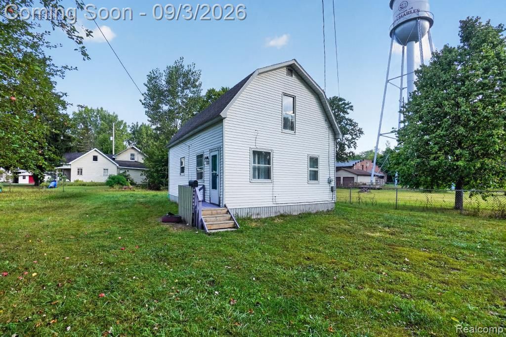 317 E Belle Avenue, St. Charles village