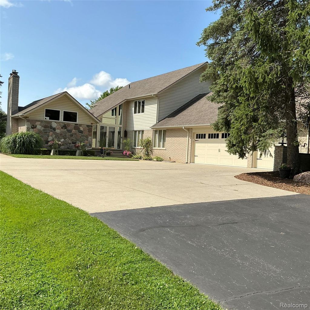 8700 30 Mile Road, Washington township