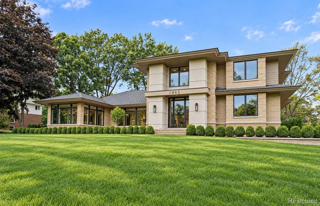 1465 Sodon Lake Drive, Bloomfield charter township