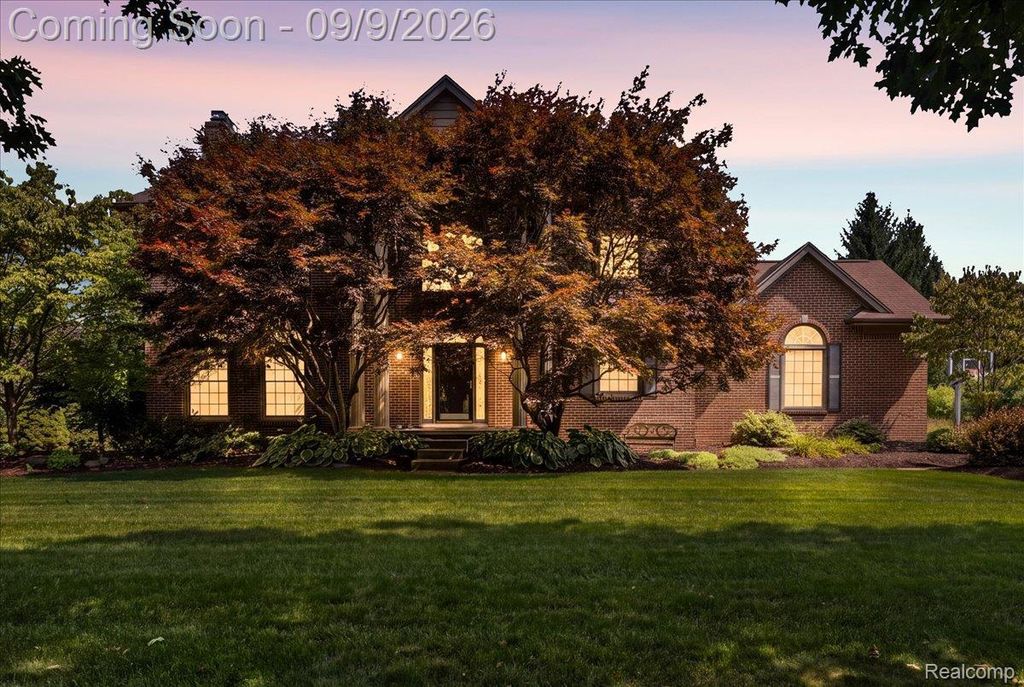 24324 Lynwood Drive, Novi city