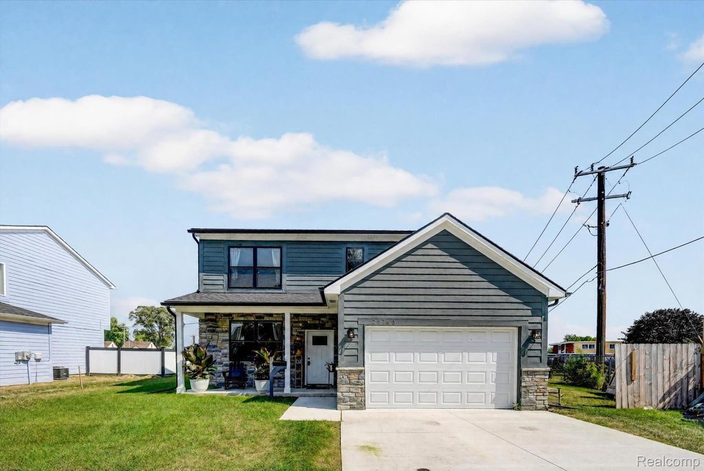 25760 Groveland Street, Roseville city