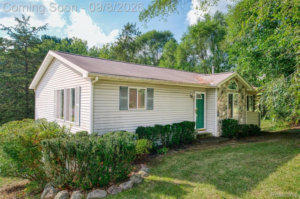 8180 Whitmore Lake Road, Green Oak township