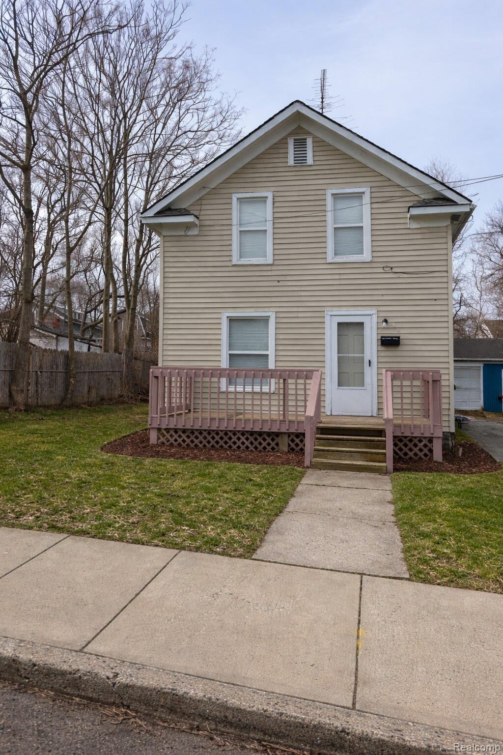 35 Clarence Street, Pontiac city