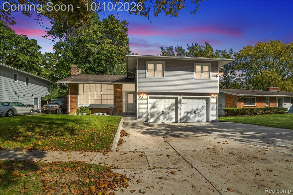 4013 Greenbrook Lane, Flint