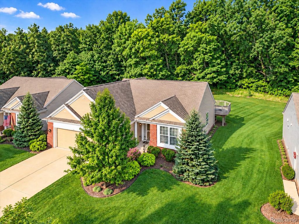 3578 Rainier Drive, Howell