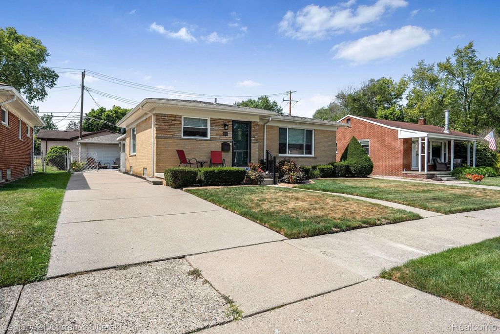 8233 N Evangeline Street, Dearborn Heights city