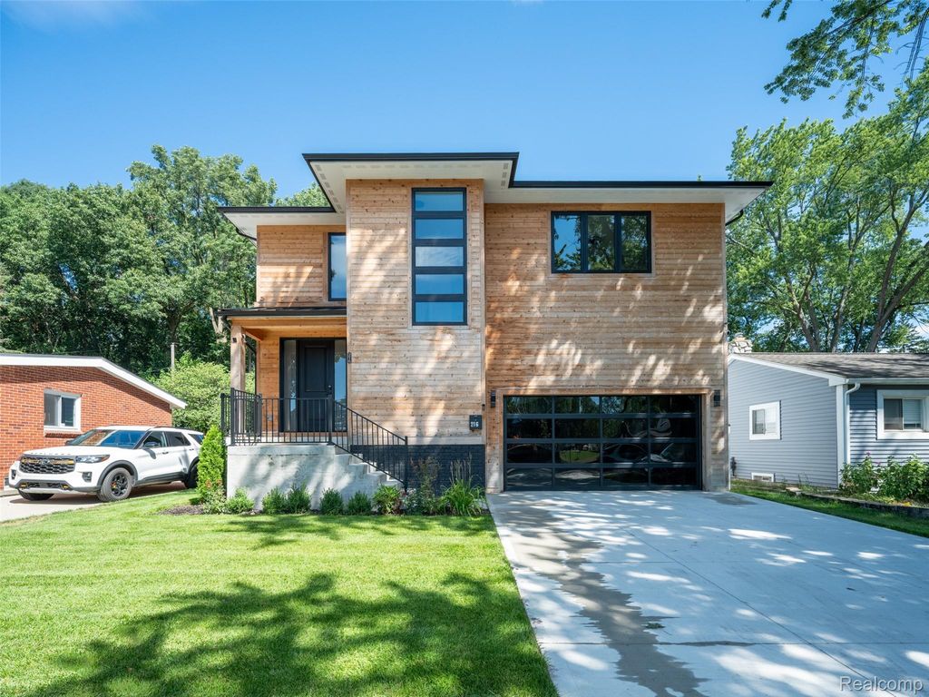 216 W Bloomfield Avenue, Royal Oak city