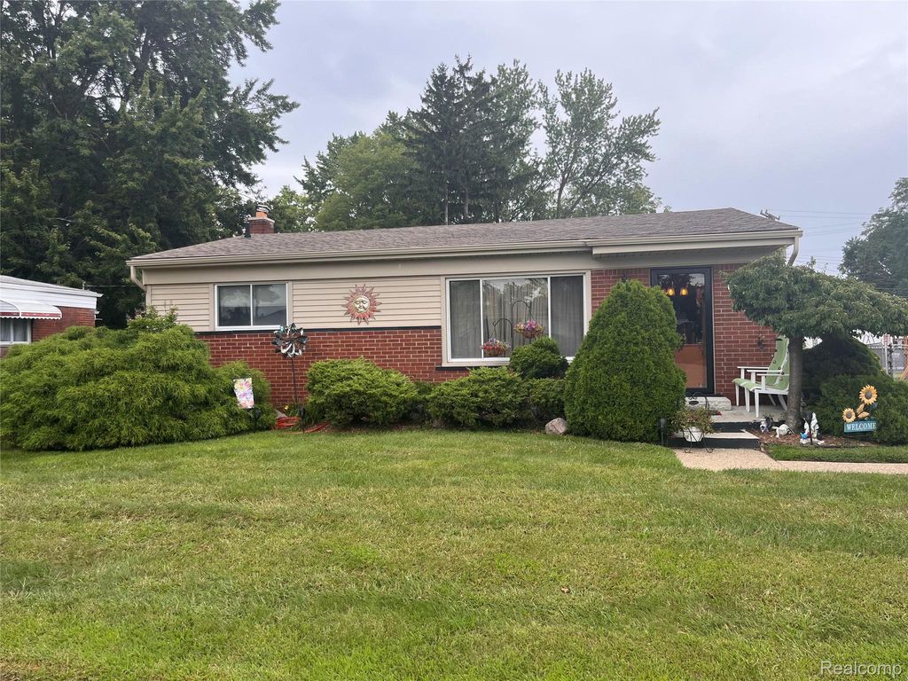 9423 Sylvester Street, Taylor city
