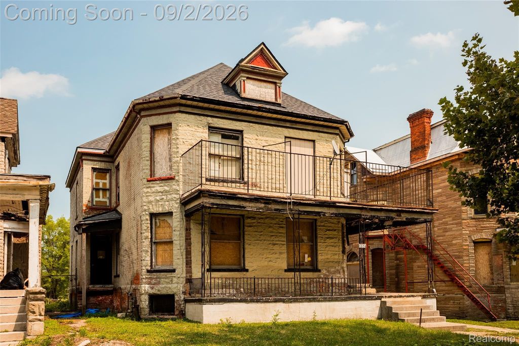 1574 Cadillac Boulevard, Detroit city