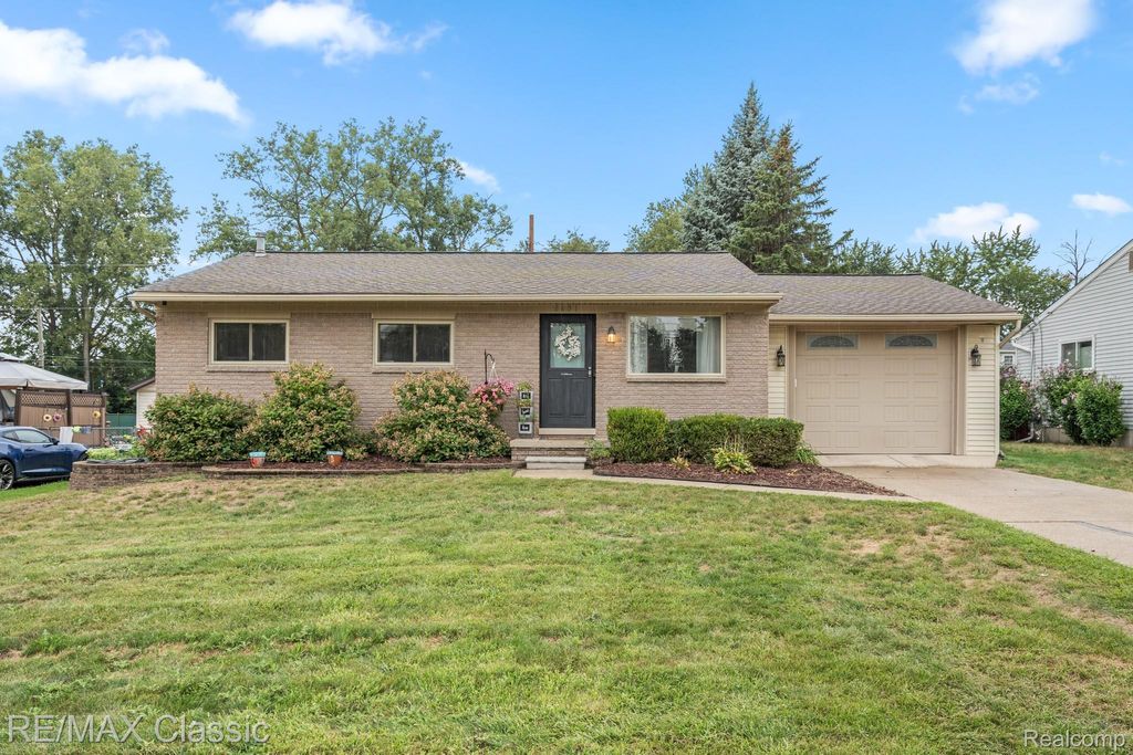 8601 Haller Street, Westland city