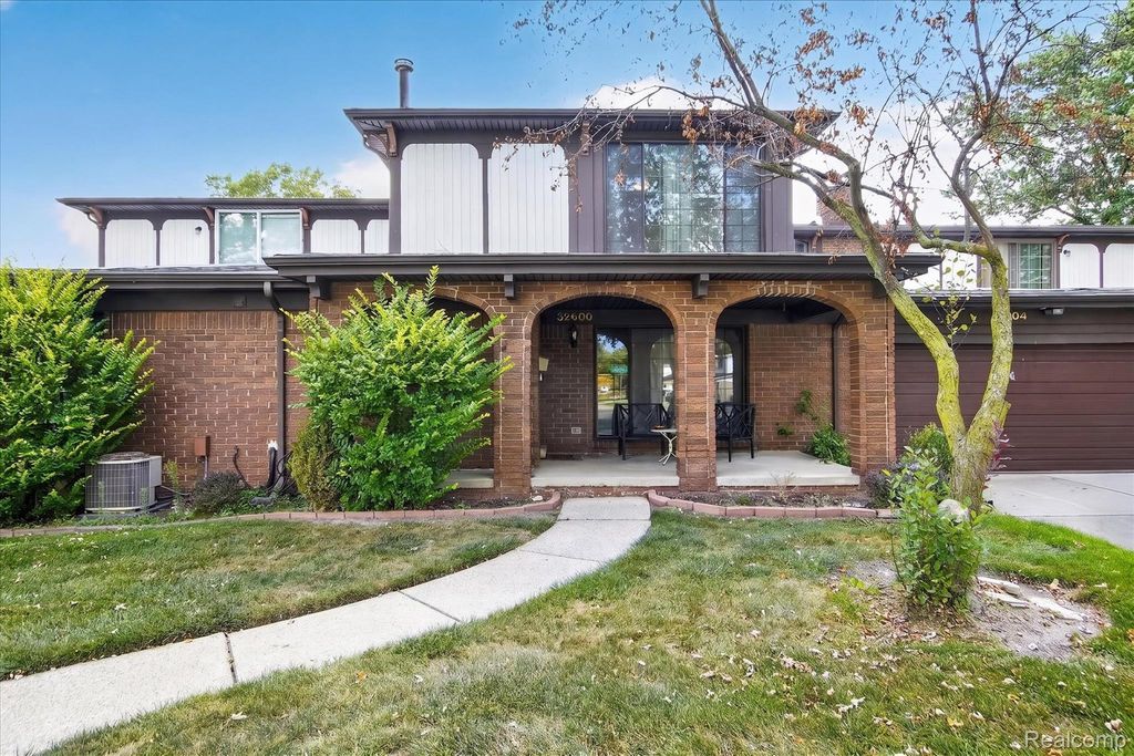32600 Hoover Road 81, Warren