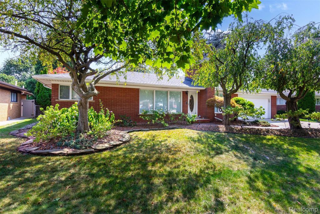 15703 Pleasant Avenue, Allen Park