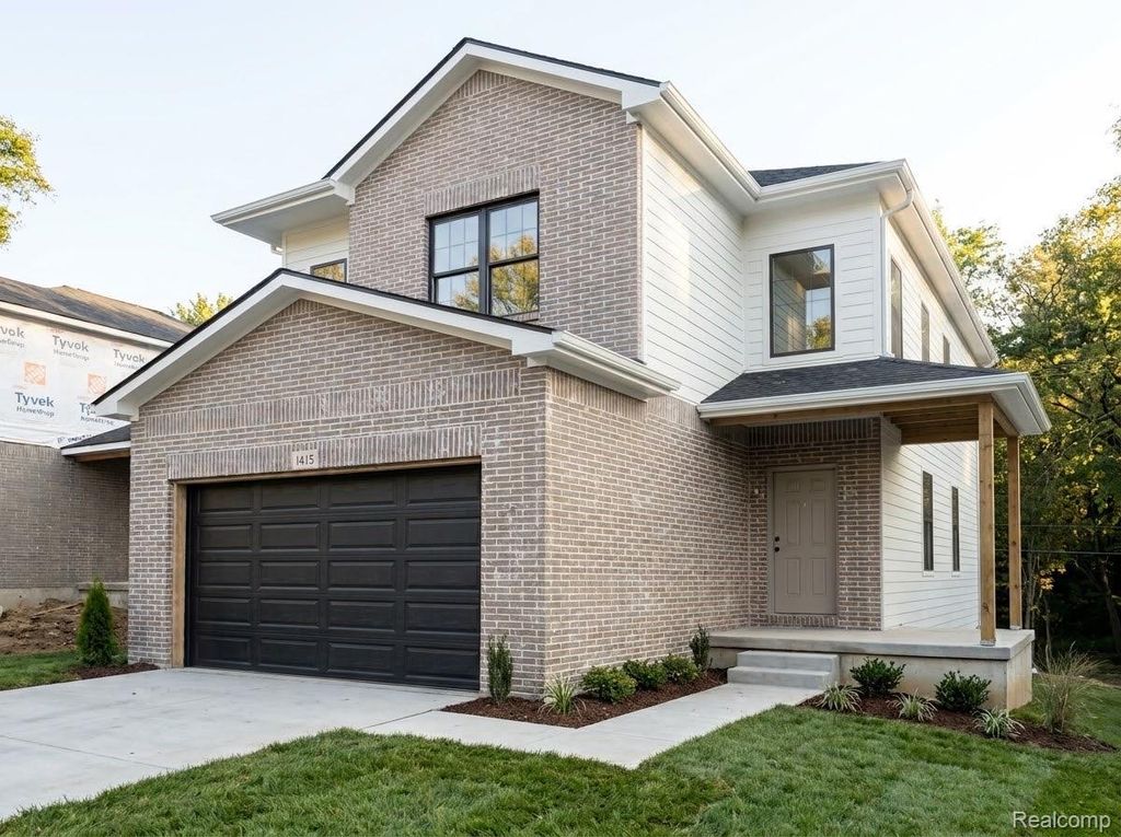 1413 S Hospital Road, Waterford
