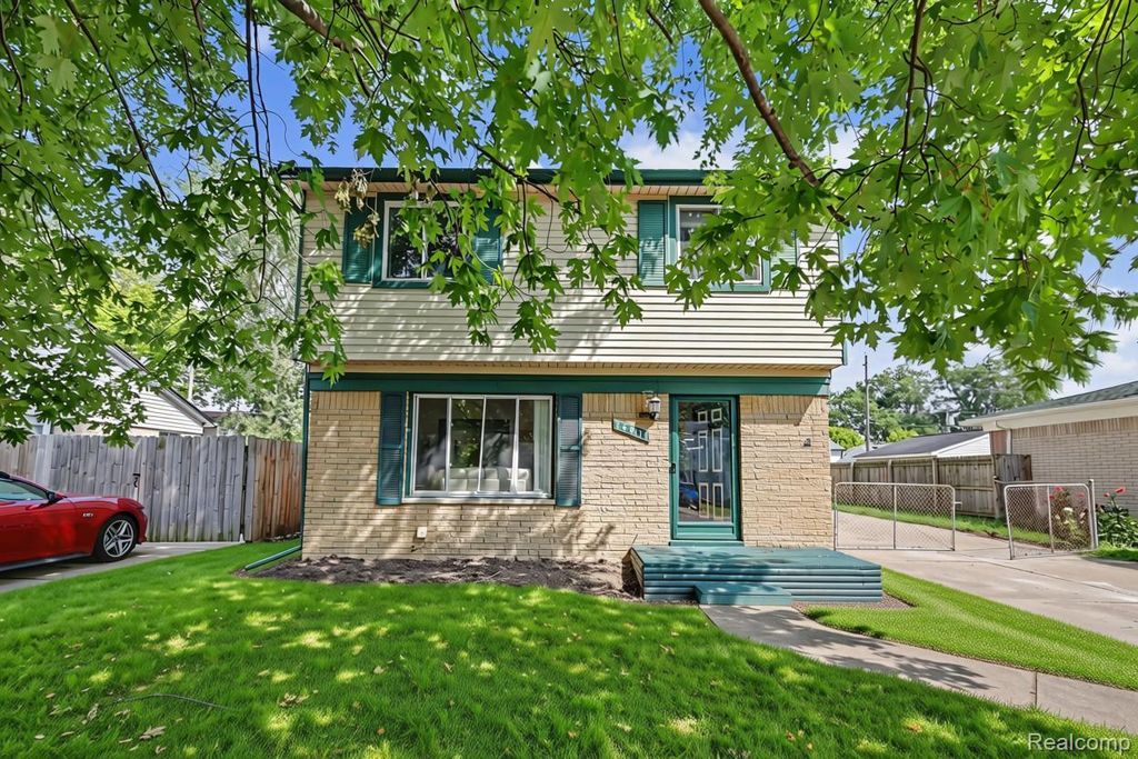 13531 Marvin Street, Taylor