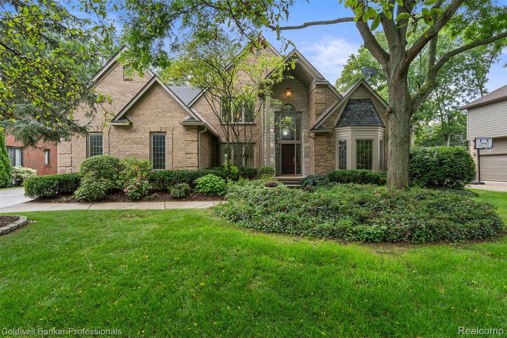 3623 Cedar Shake Drive, Rochester Hills