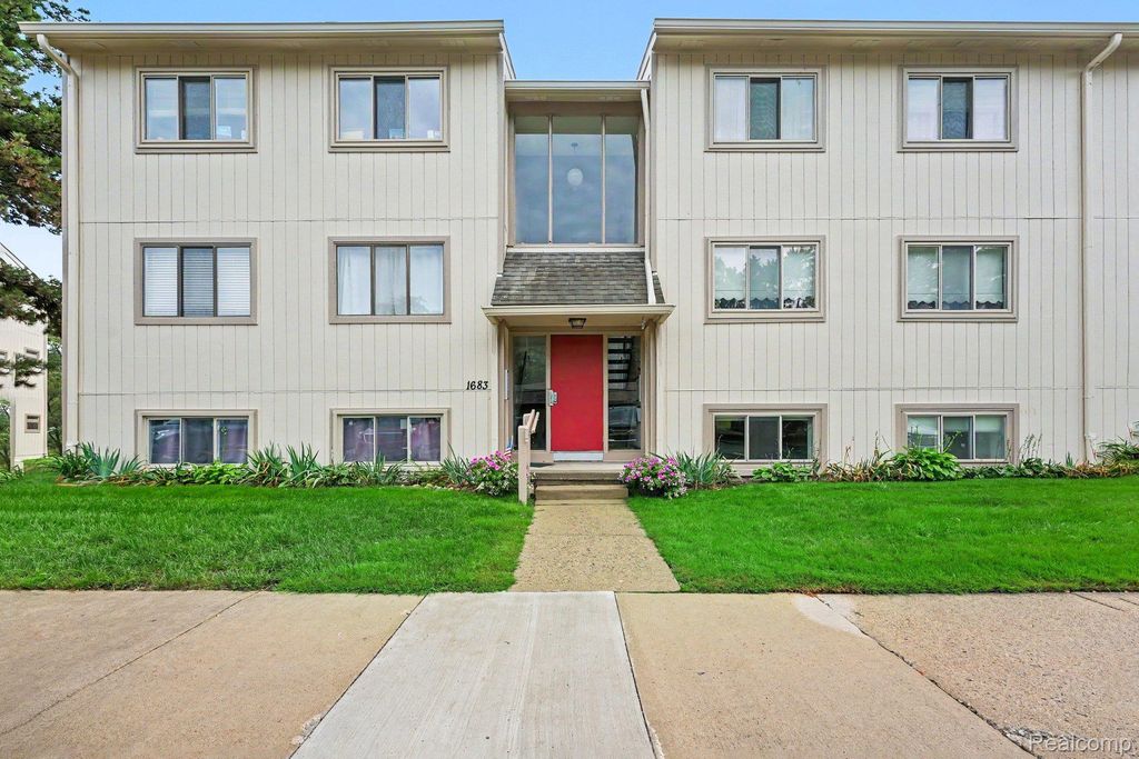 1683 Riverside Drive 2, Rochester Hills city